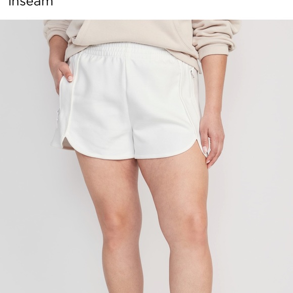 NWT OLD NAVY High-Waisted Dynamic Fleece Dolphin-Hem Sweat Shorts 3-inch inseam - Picture 5 of 6